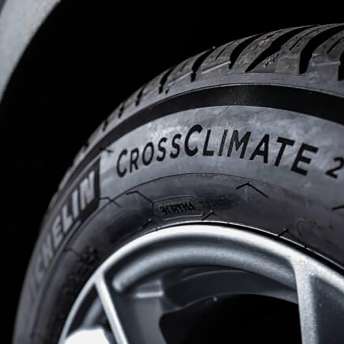 235/45R18 98V XL Tire Z866