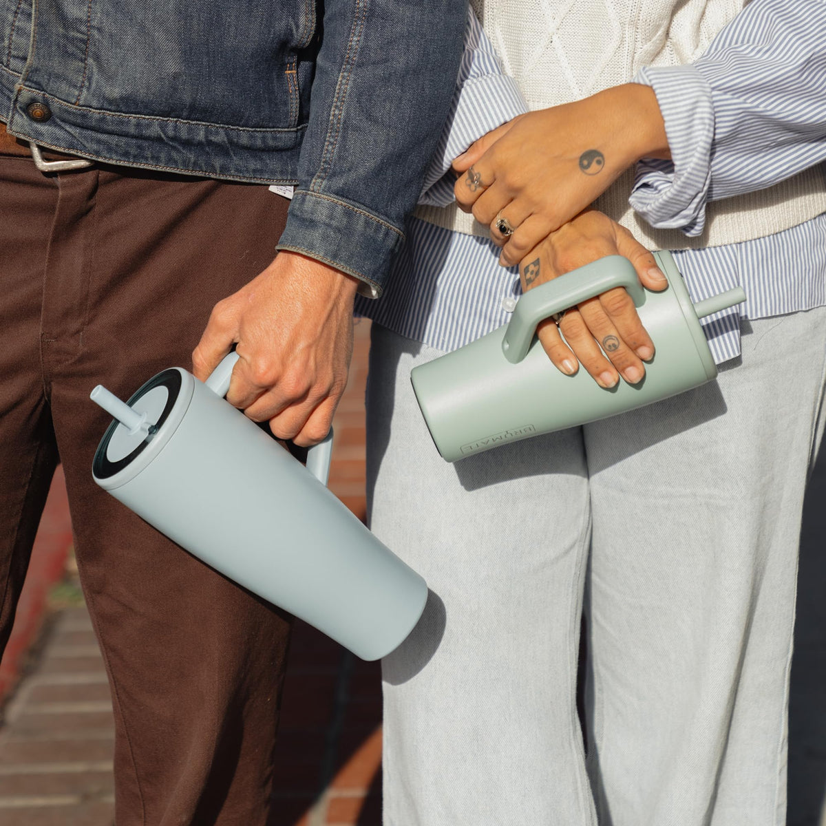 40 oz Stainless Steel Tumbler with Handle and Straw C4077