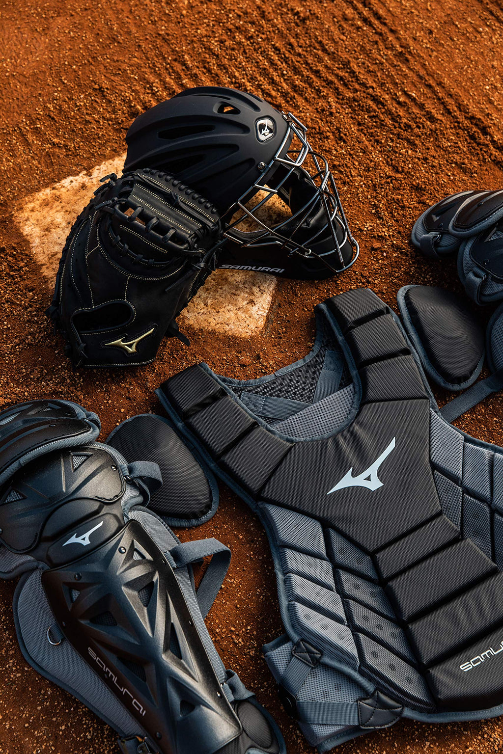 Boxed Catcher's Gear Set V567719